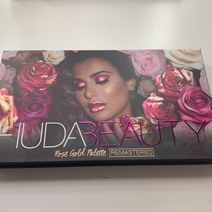 Huda beauty rose gold remastered!